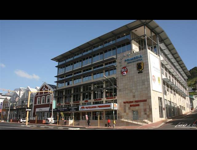 169M² RETAIL TO LET IN GREEN POINT